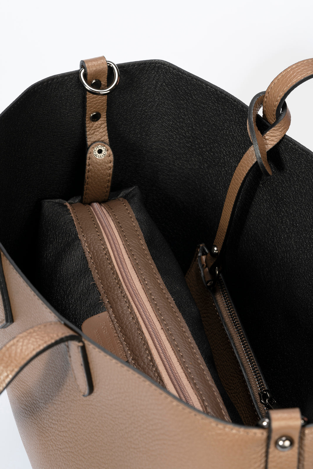 NIOBE – 2272 Taupe