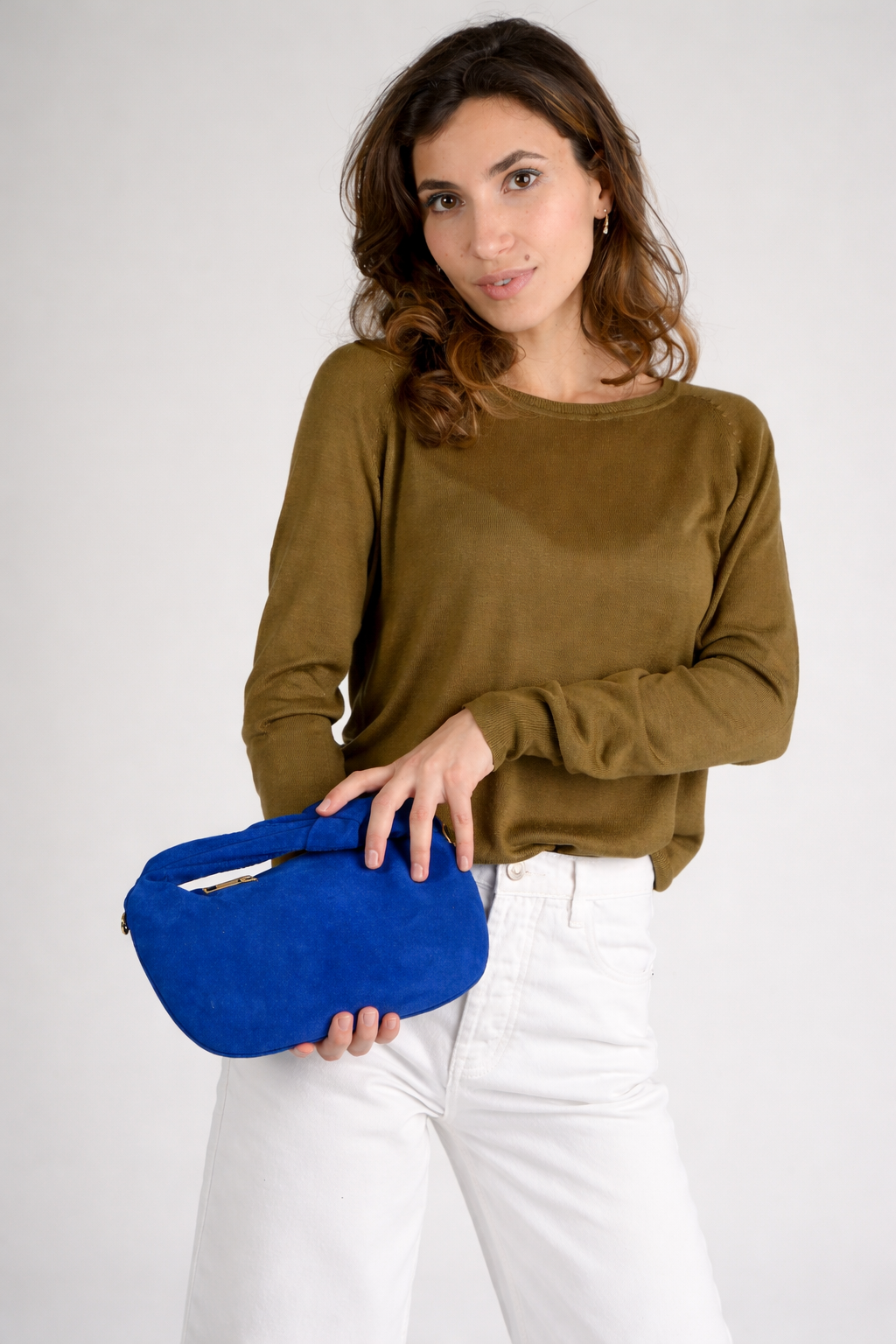 ISABELLE-BLUE