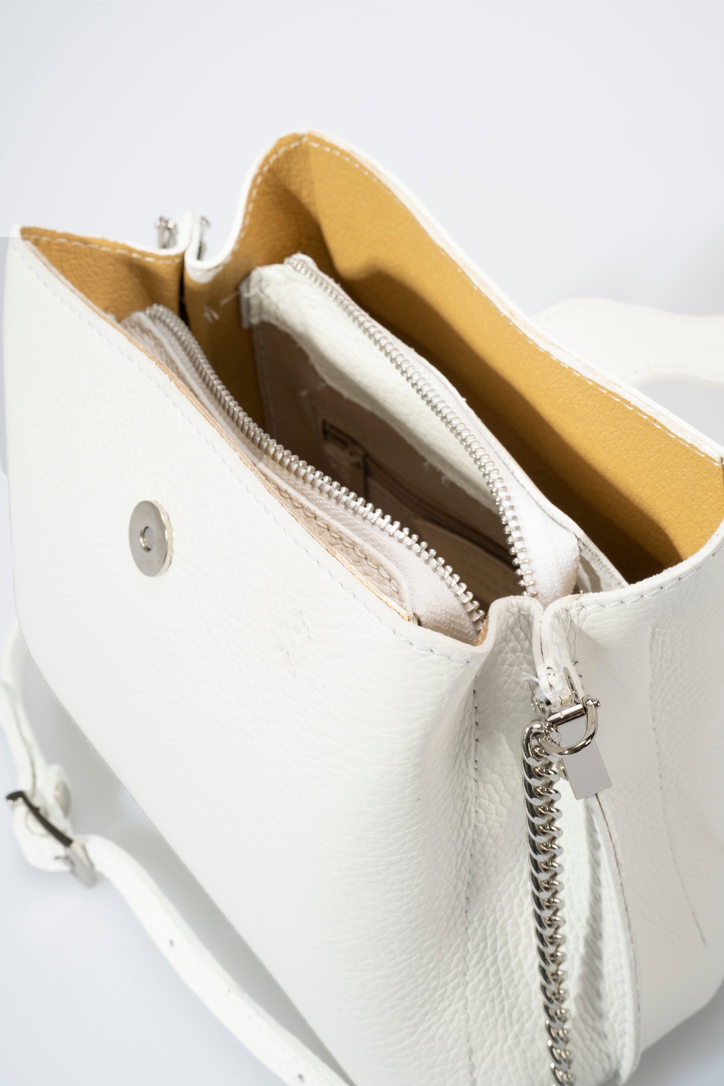 7986-WHITE