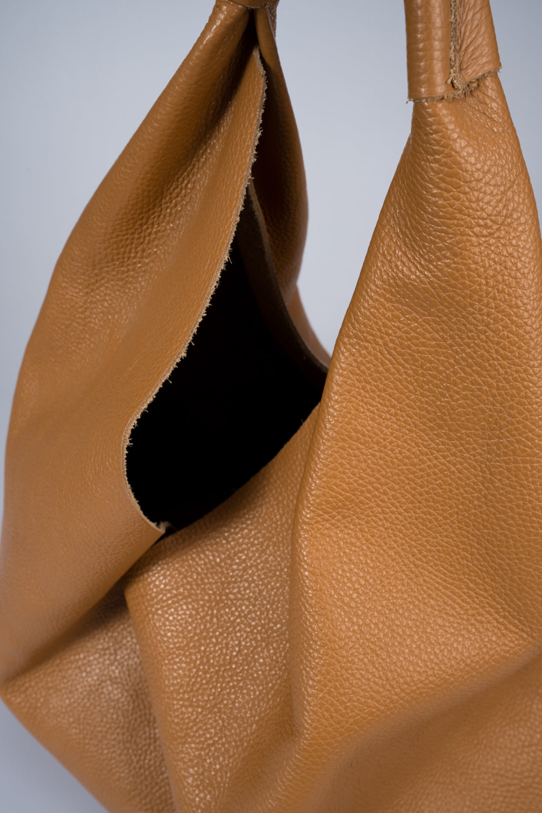 SOLEDAD Leather Top Handle Bag - Cognac