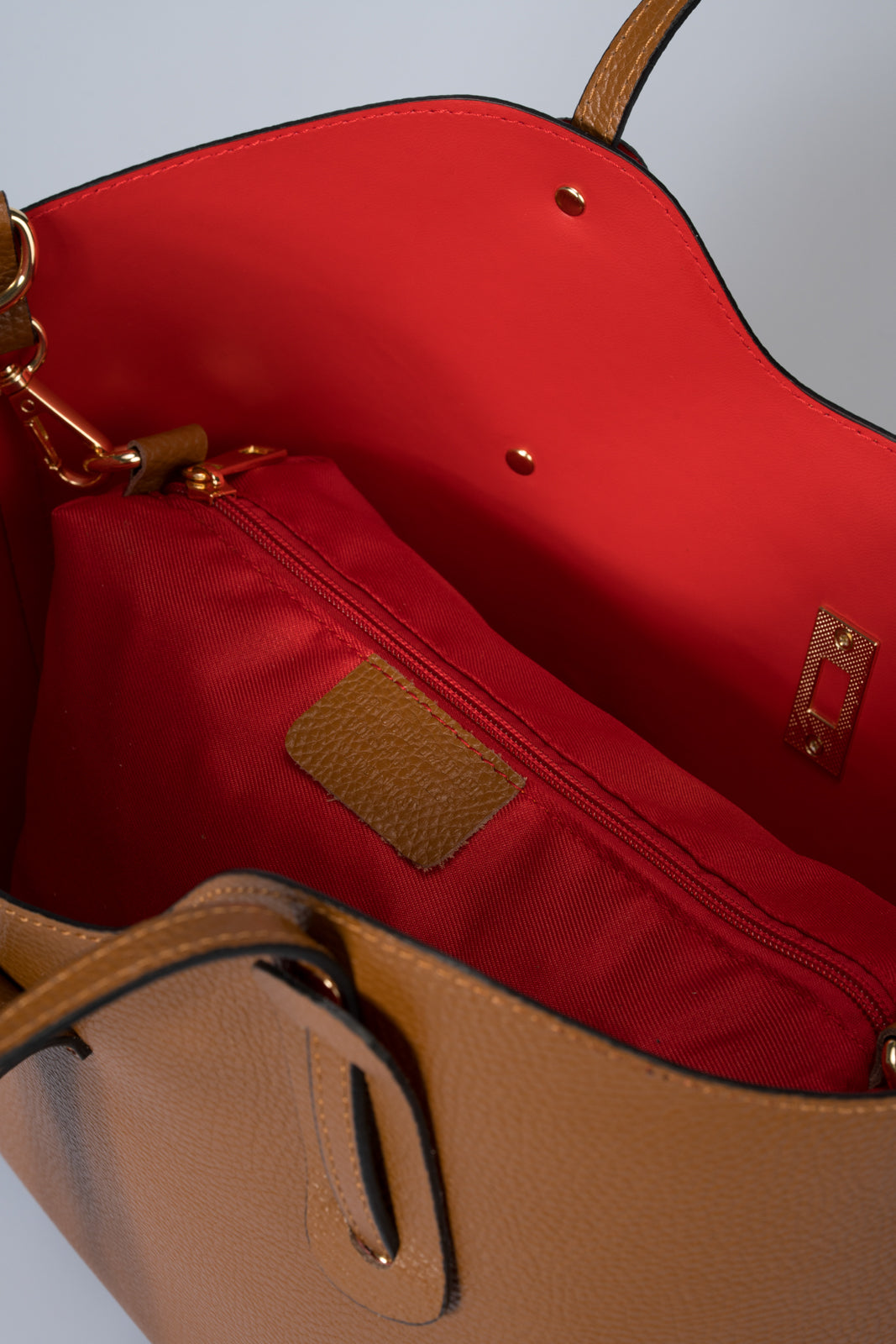 IOLANDA Leather Top Handle Bag - Cognac
