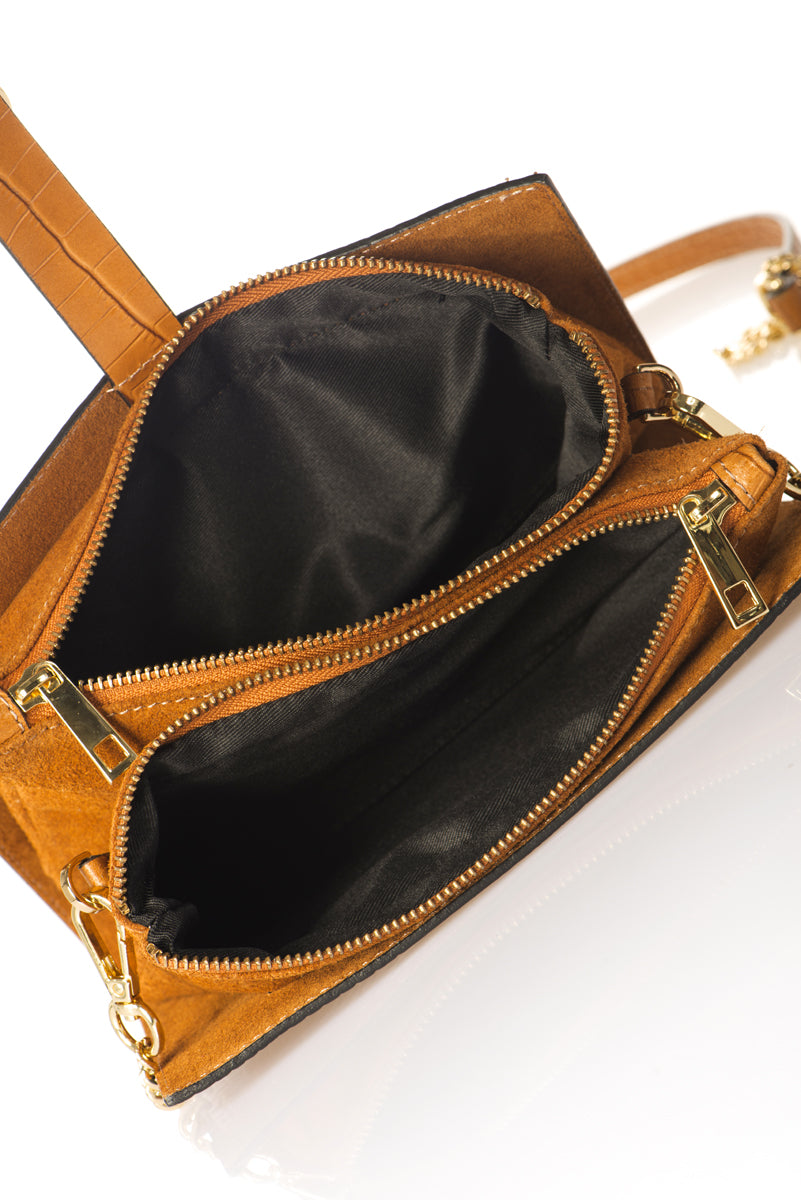 Leather Crossbody Bag 3674 - Camel