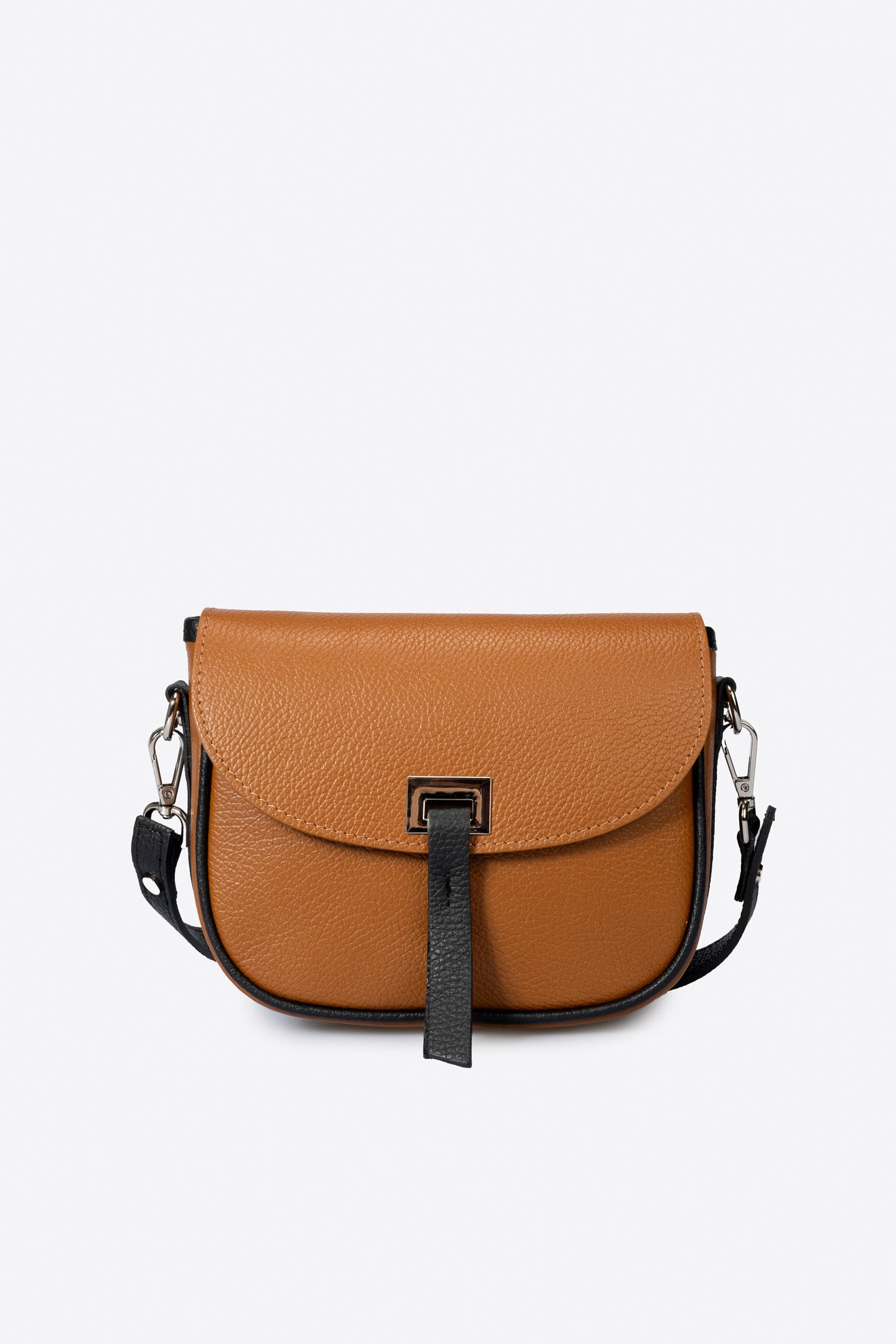 1106-COGNAC+BLACK