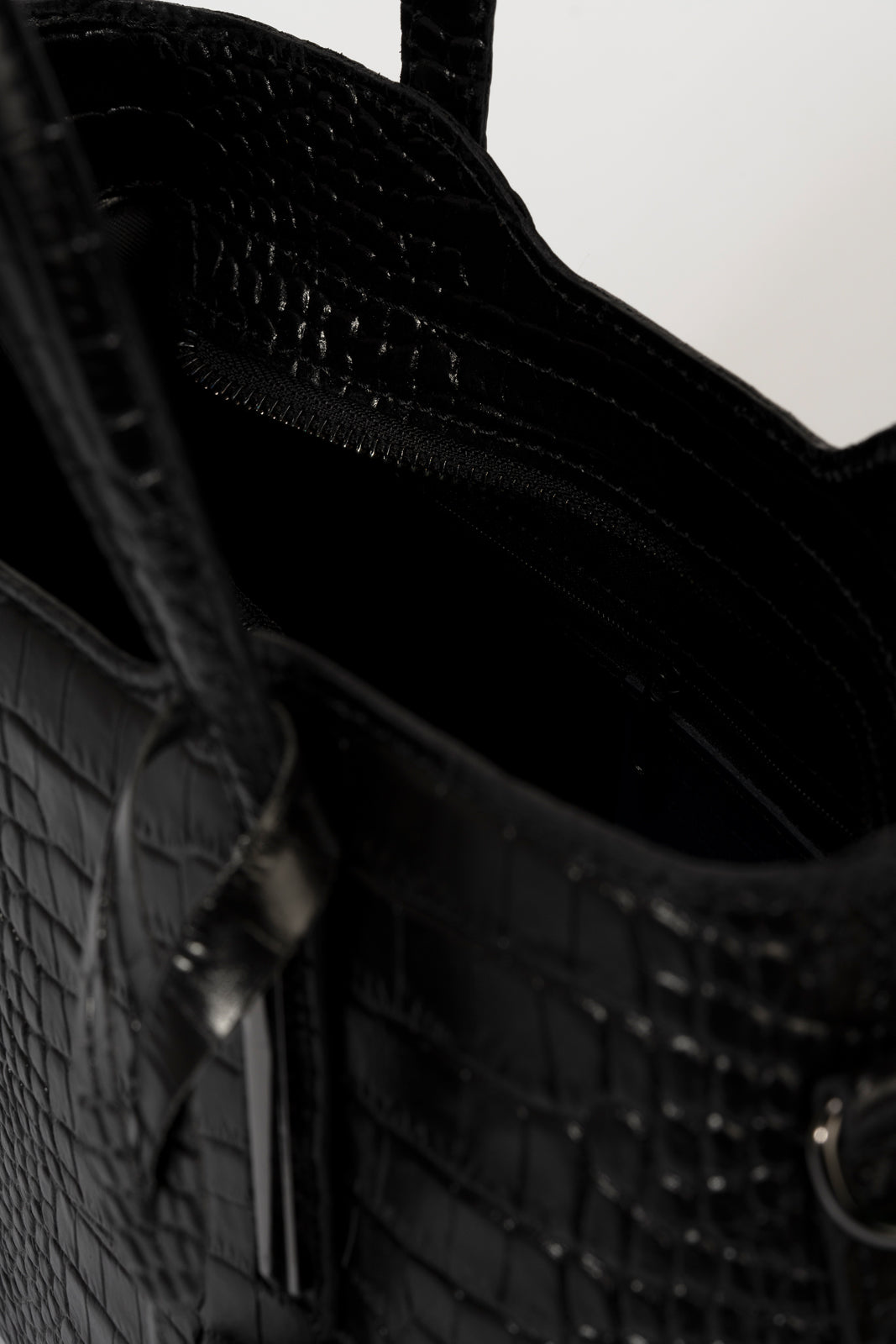 BRIGITTE Leather Top Handle Bag - Nero