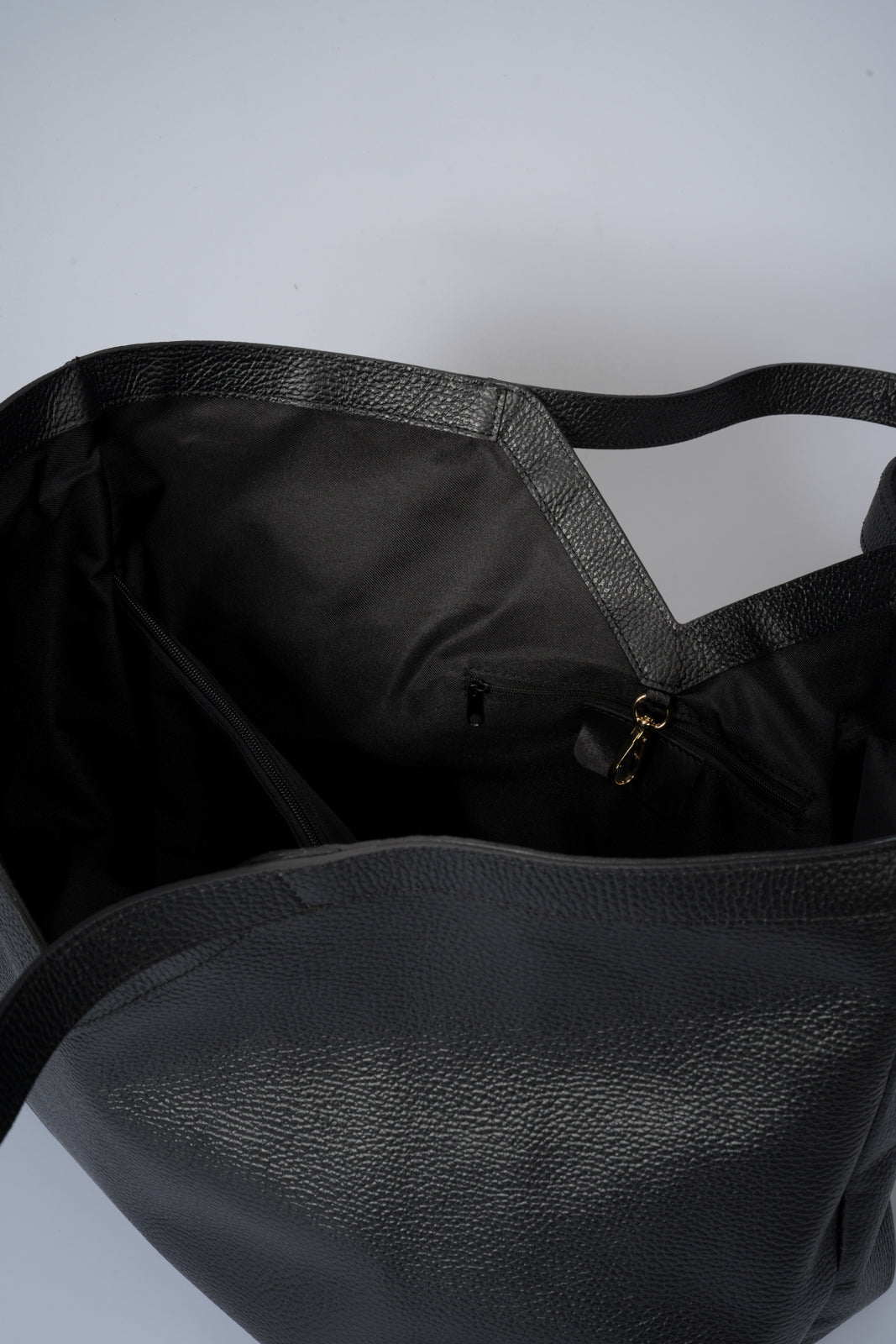 ELARA-BLACK