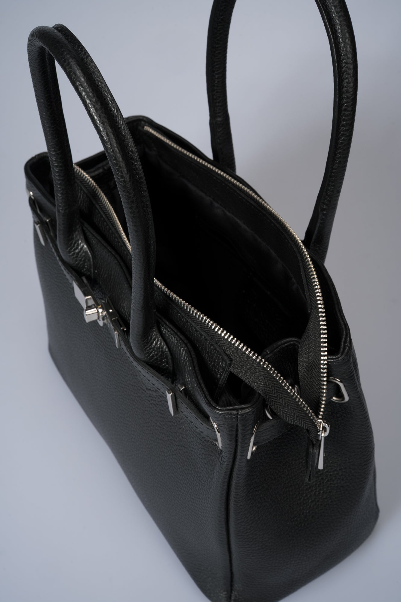 CHARLOTTE-BLACK