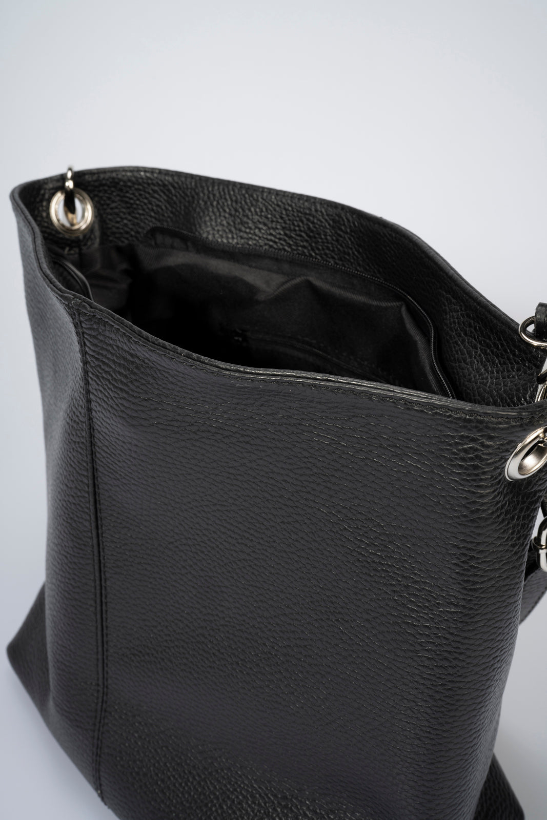 CORINNE Leather Shoulder Bag - Black