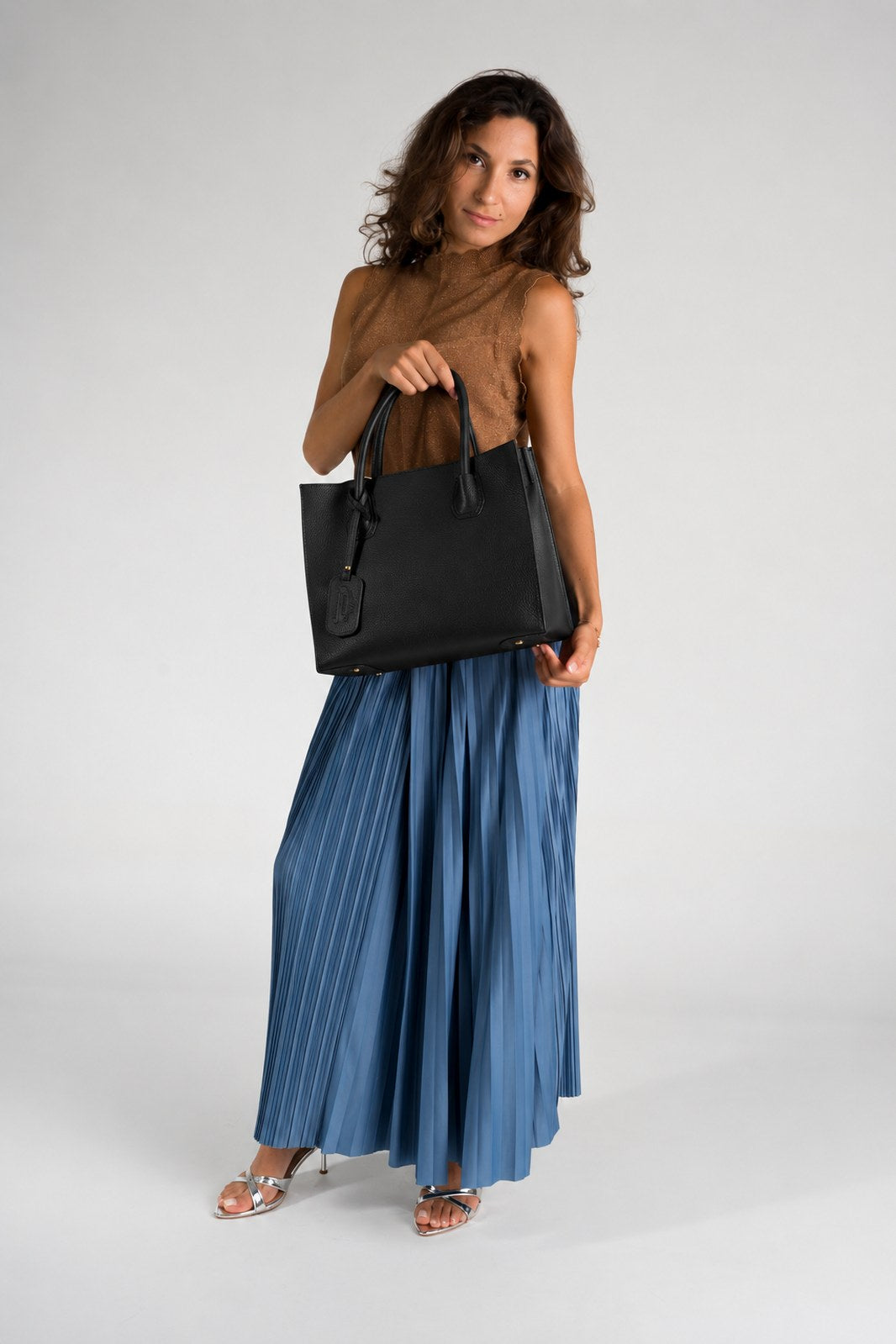 VANDA Leather Top Handle Bag - Black