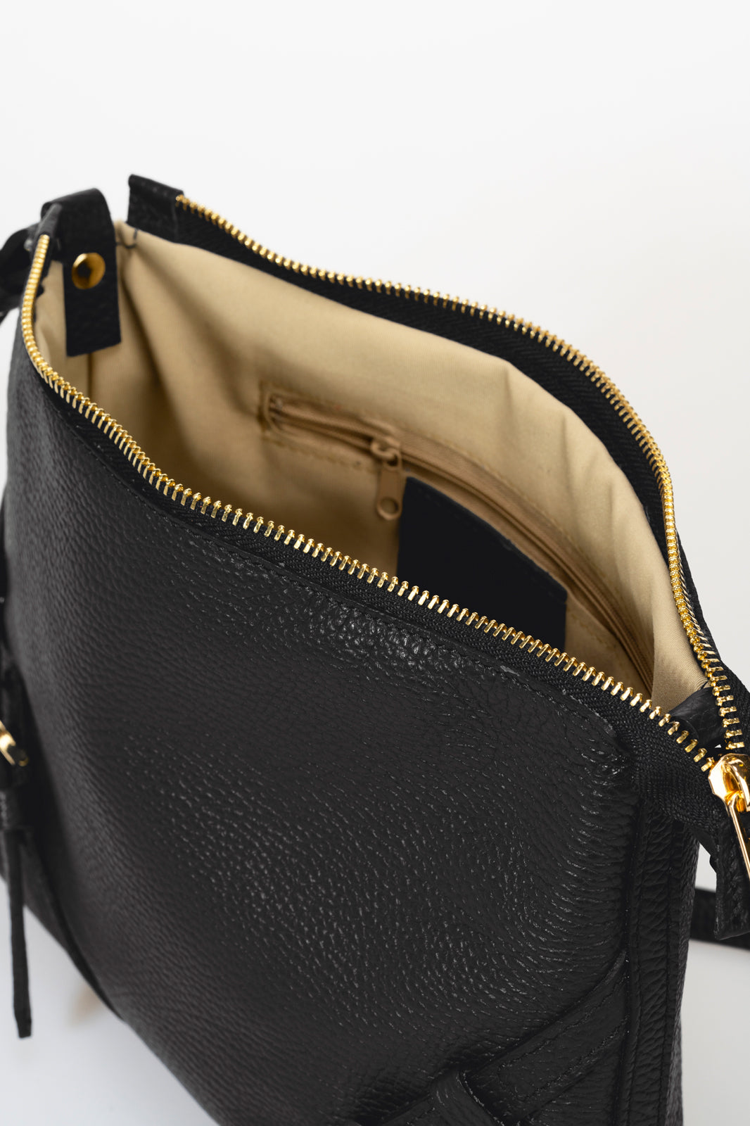Leather Crossbody Bag 3116 - Black