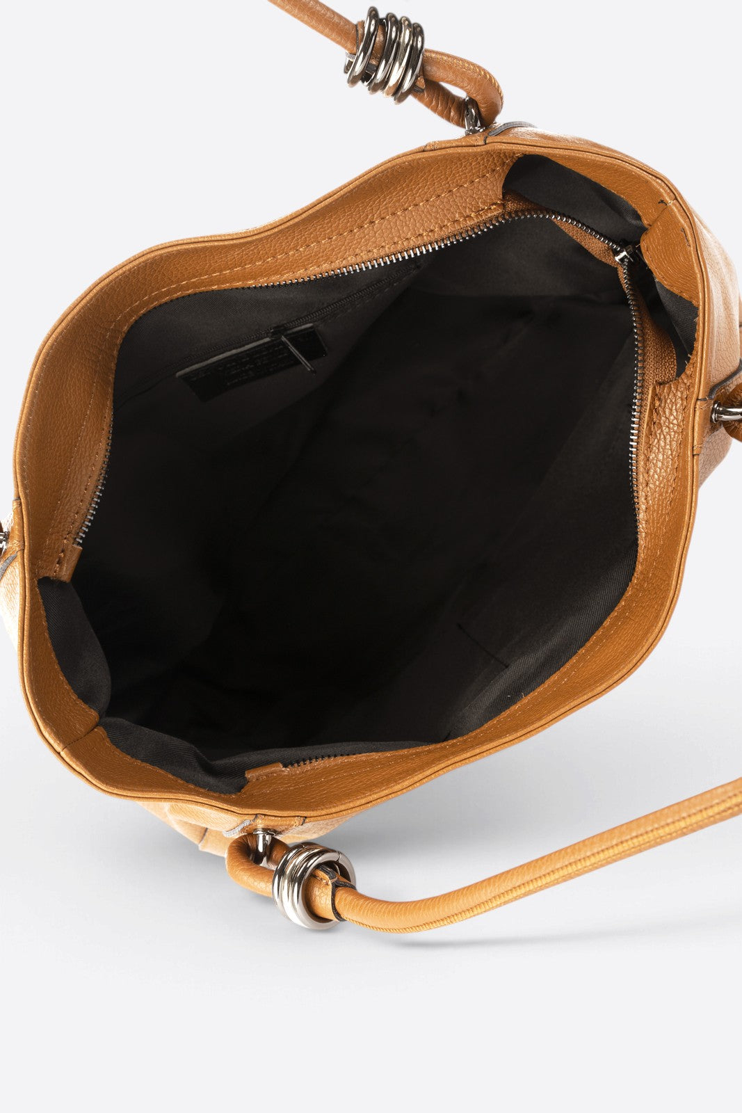 VINNIE Leather Shoulder Bag - Cognac