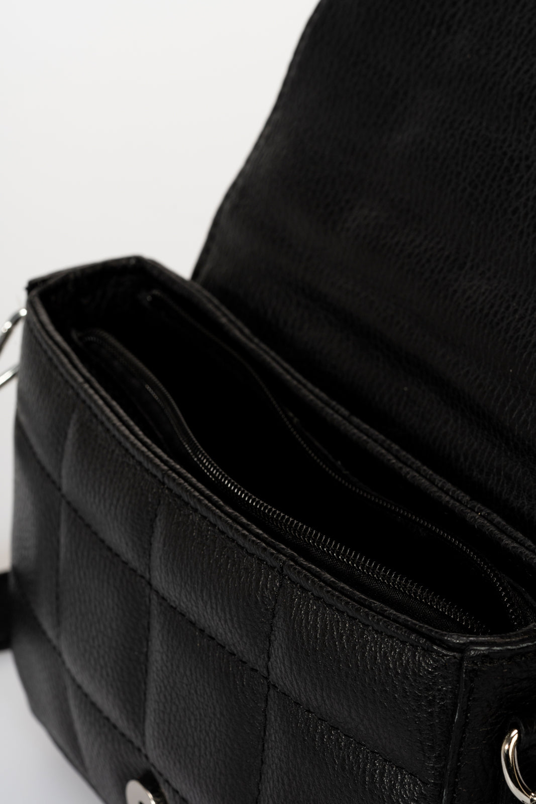 EMILIA Leather Crossbody Bag - Nero