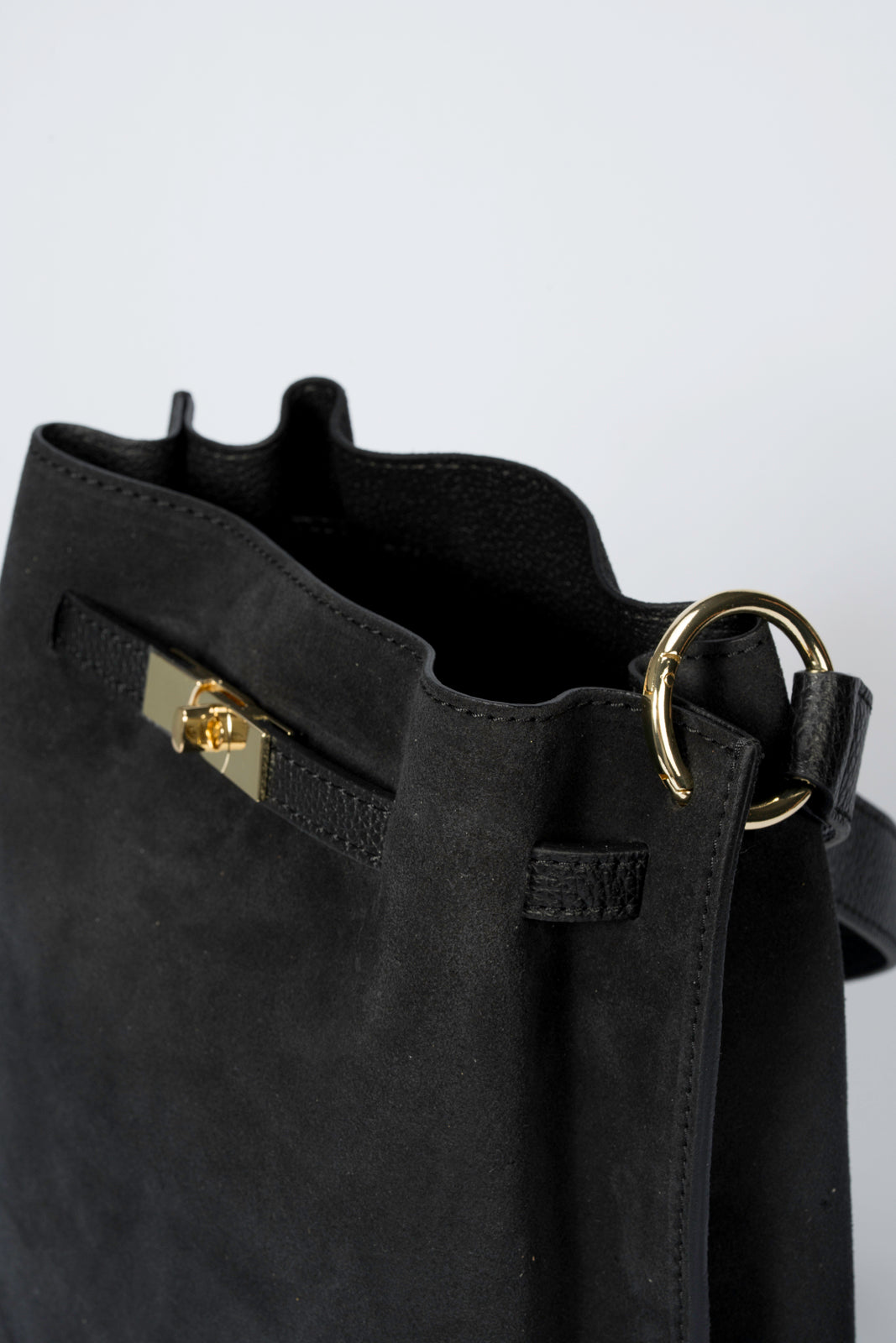 TERRY Leather Shoulder Bag - Black