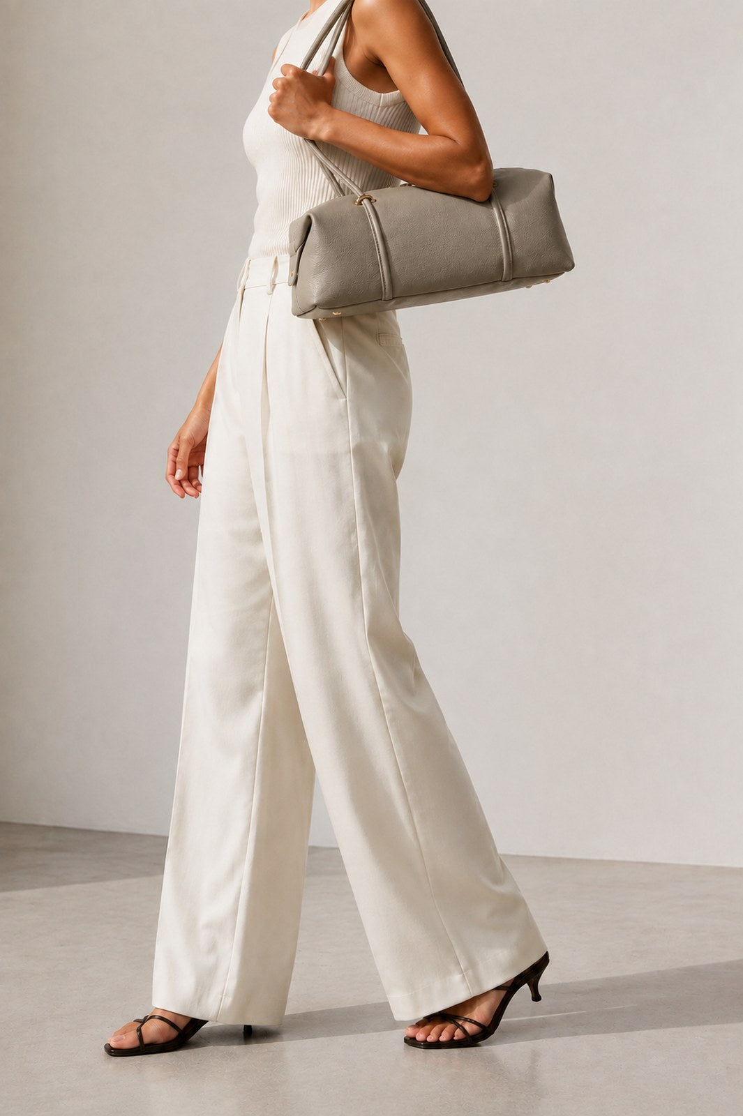 LIORA Leather Shoulder Bag - Fango
