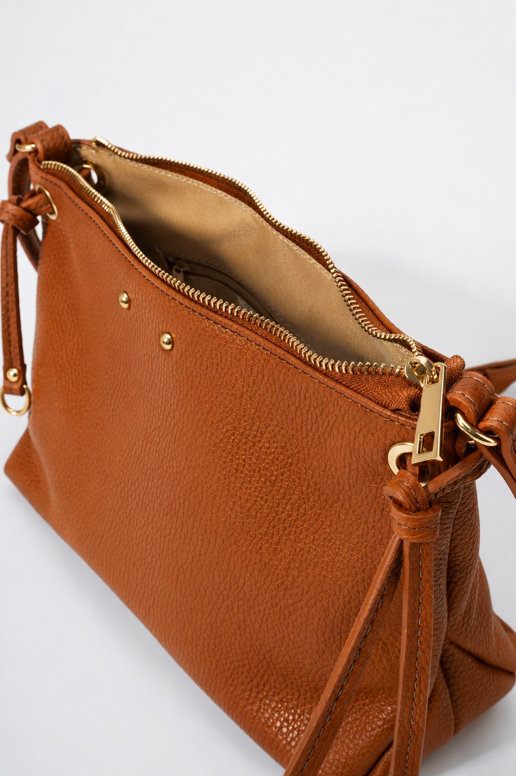 CASIA Leather Crossbody Bag - Cuoio