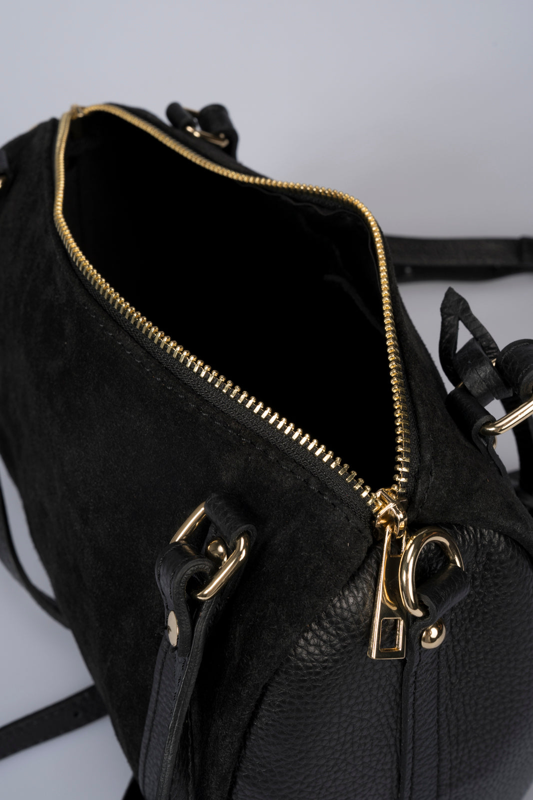 NOOR Leather Bowling Bag - Black