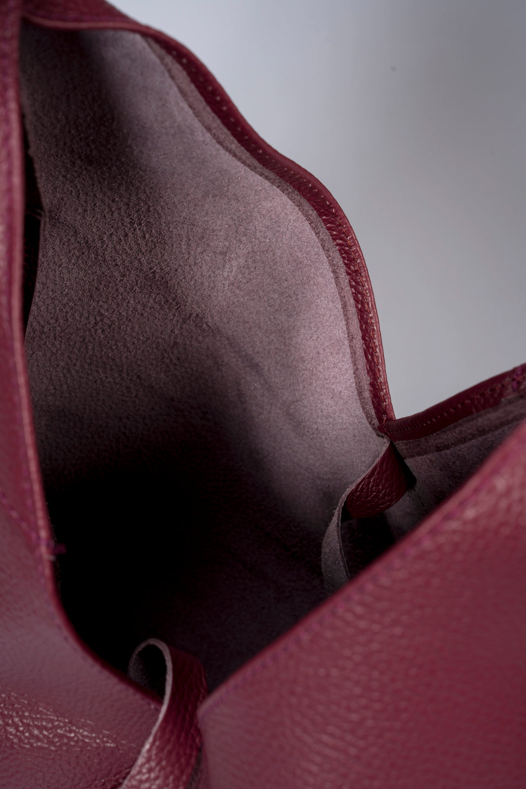 ZELDA Leather Top Handle Bag - Bordo
