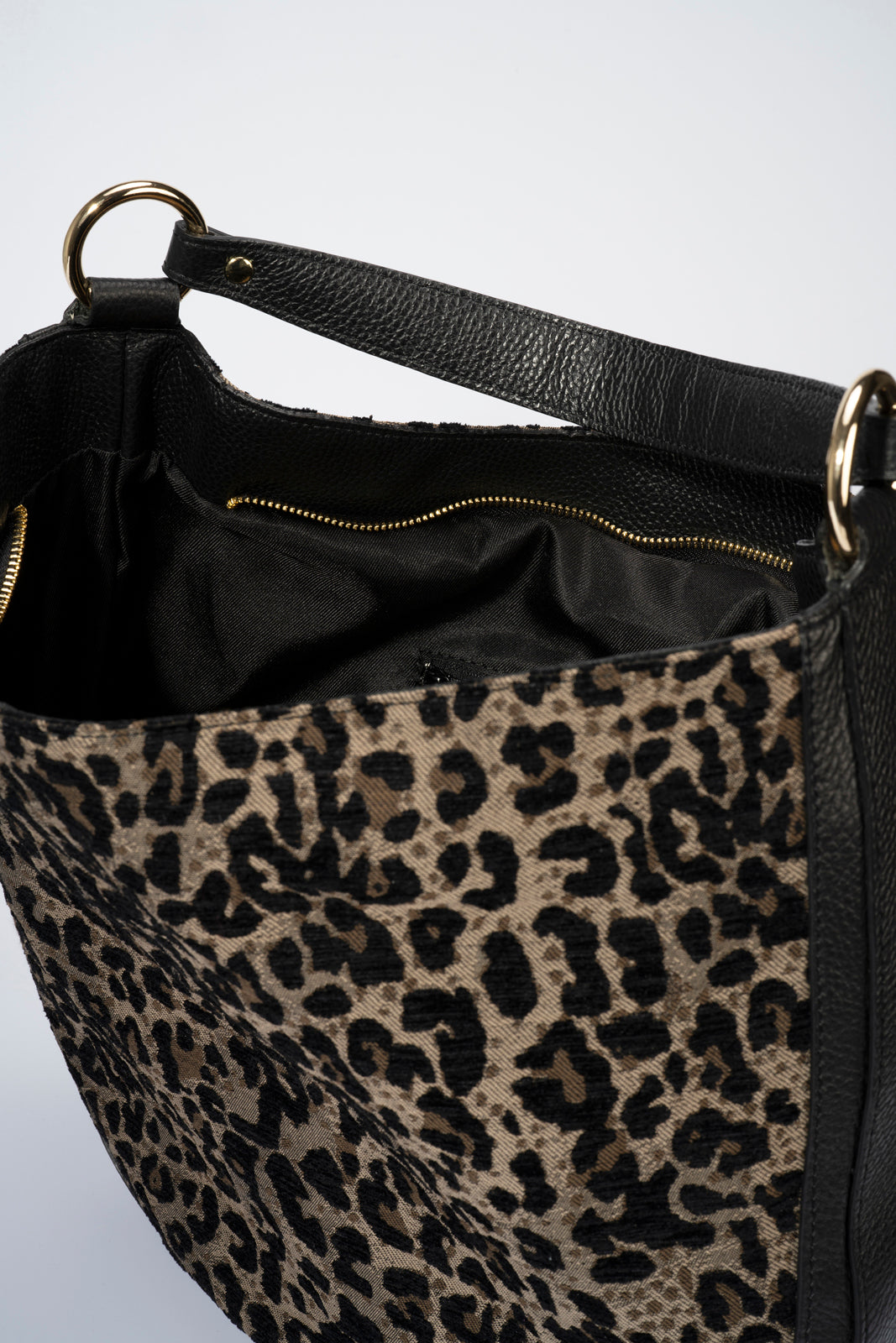 Leather Shoulder Bag 4011 - Black