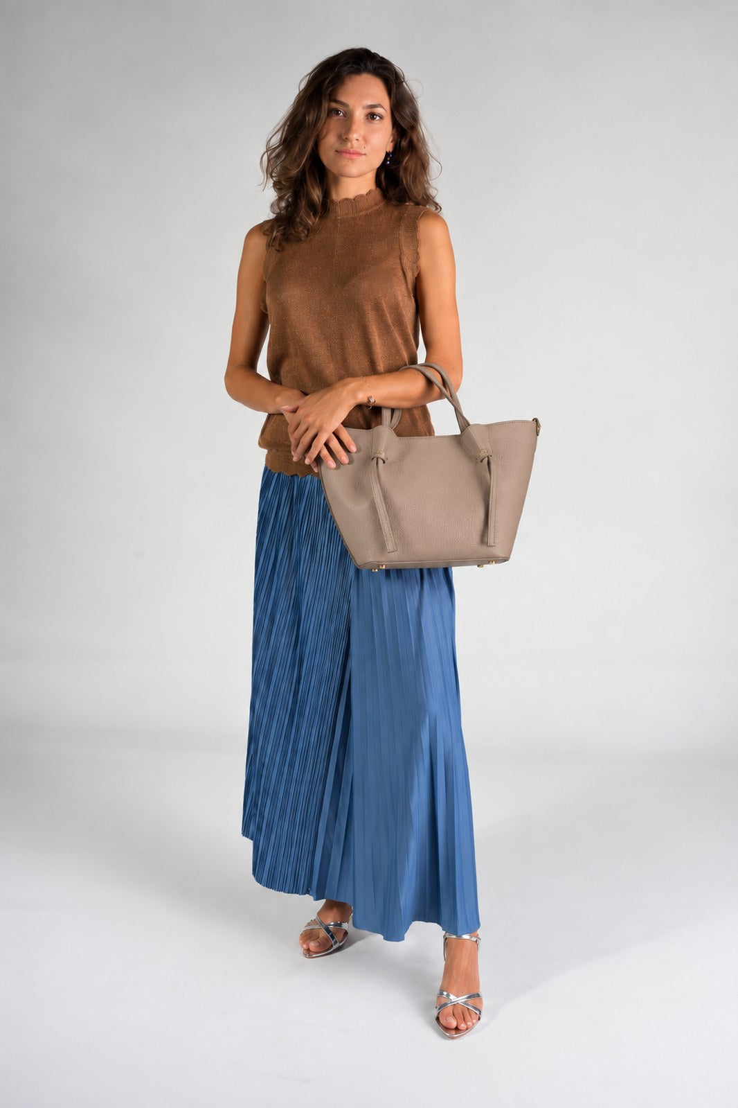 GIADA Leather Top Handle Bag - Fango