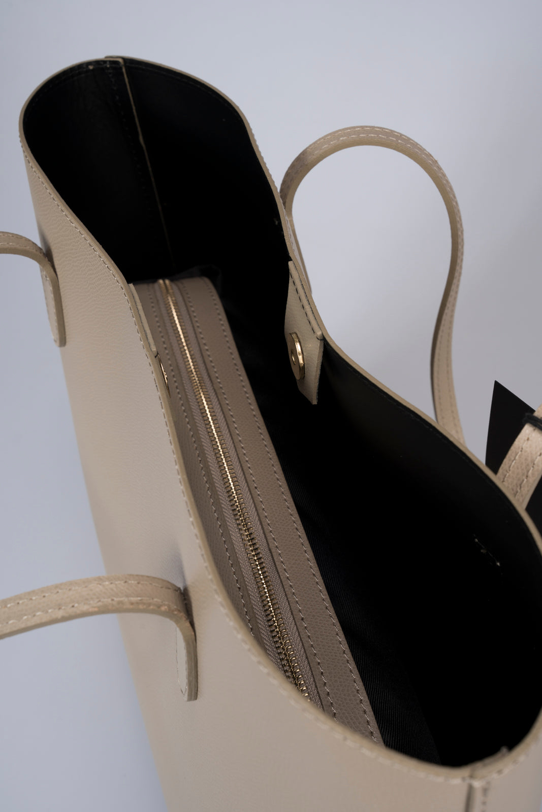 VALERIA Leather Top Handle Bag - Fango