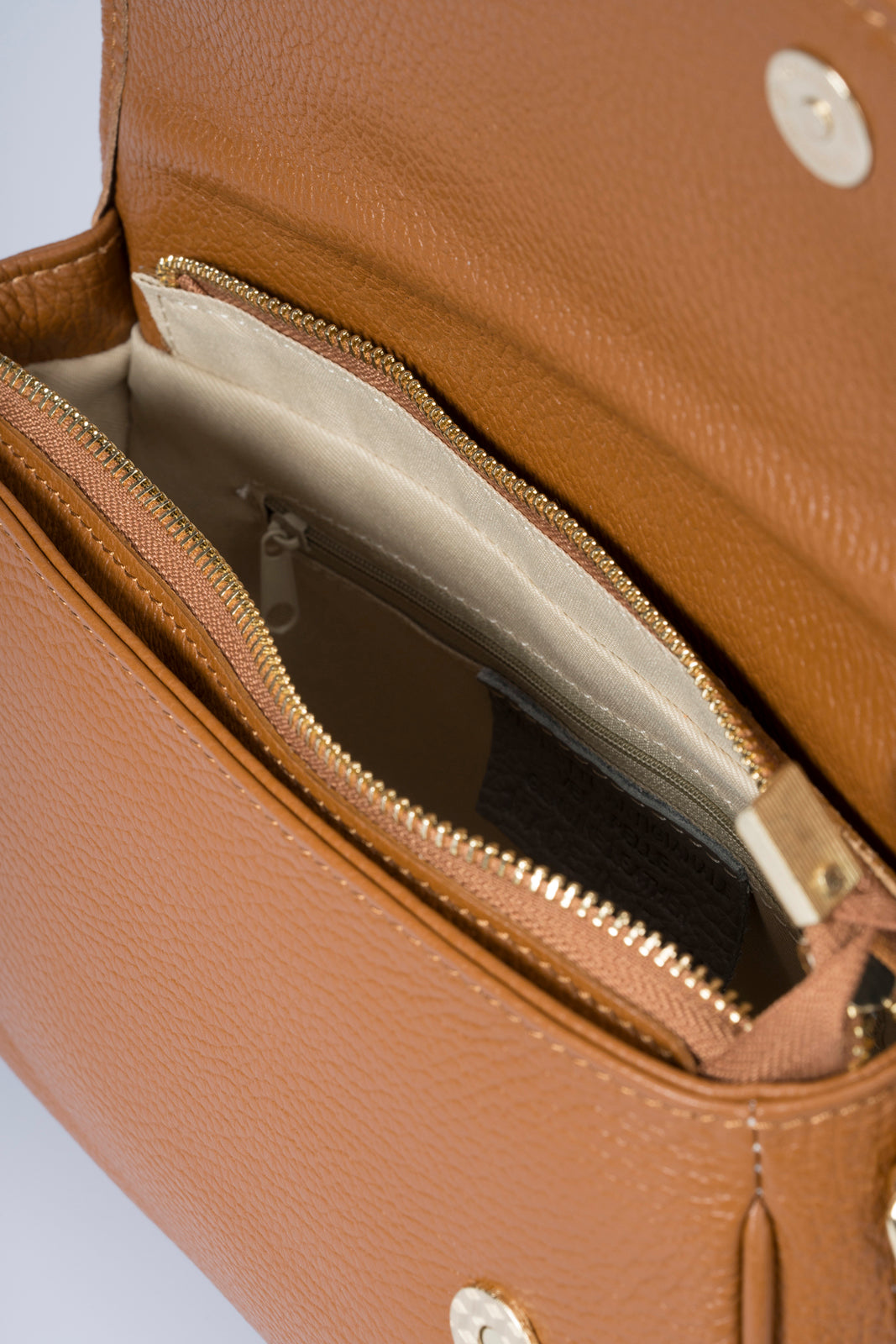 AMALFI Leather Crossbody Bag - Cognac