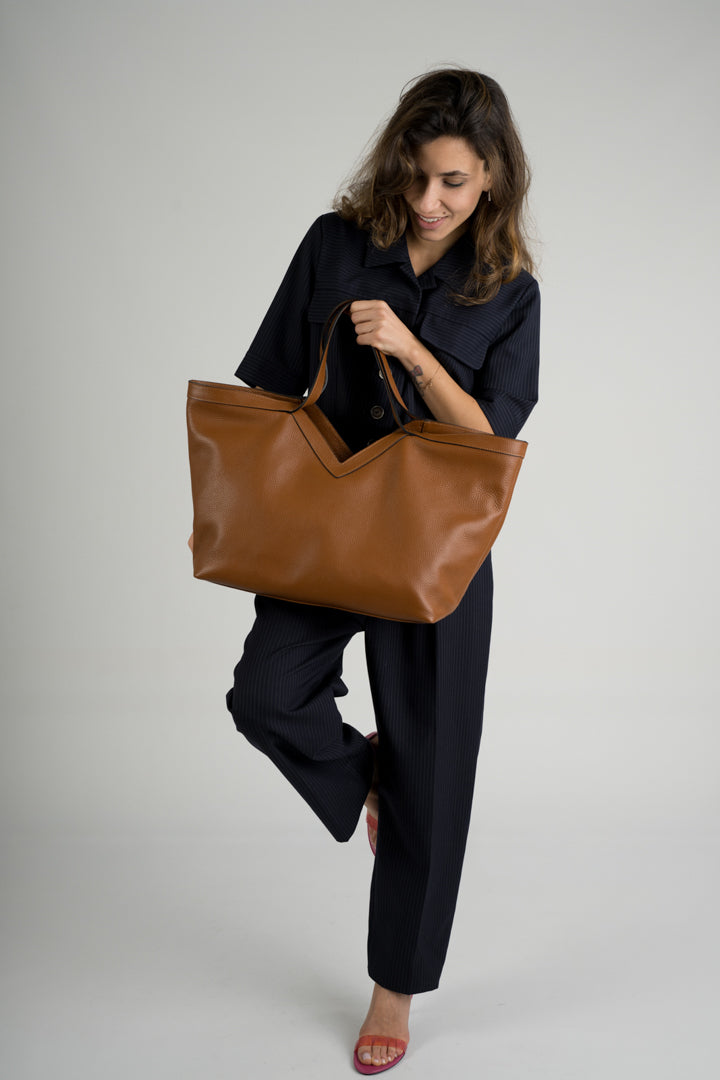 ELARA Leather Top Handle Bag - Cognac