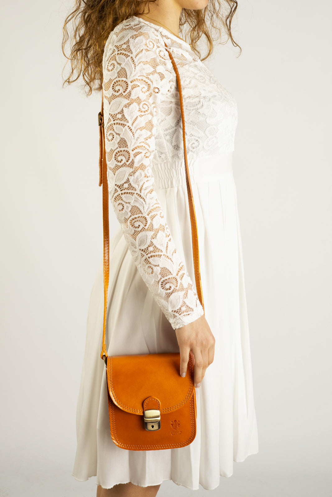 Leather Crossbody Bag WB8040 - Cognac