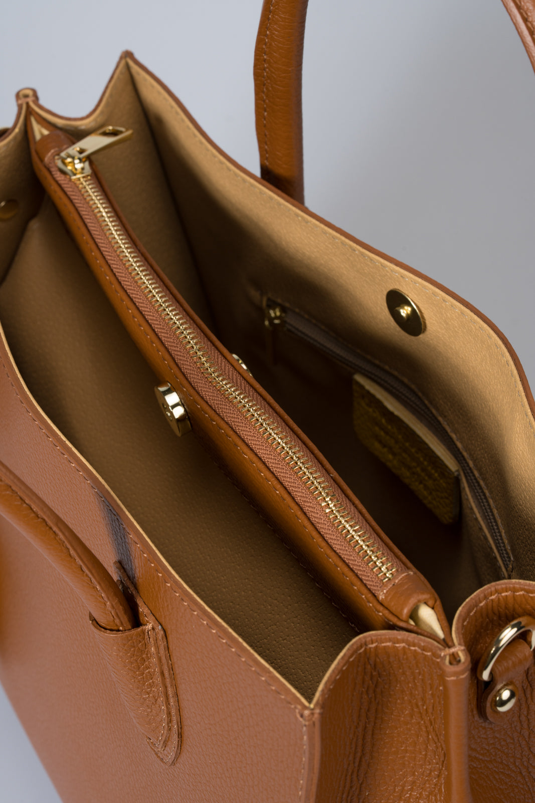 VANDA Leather Top Handle Bag - Cognac