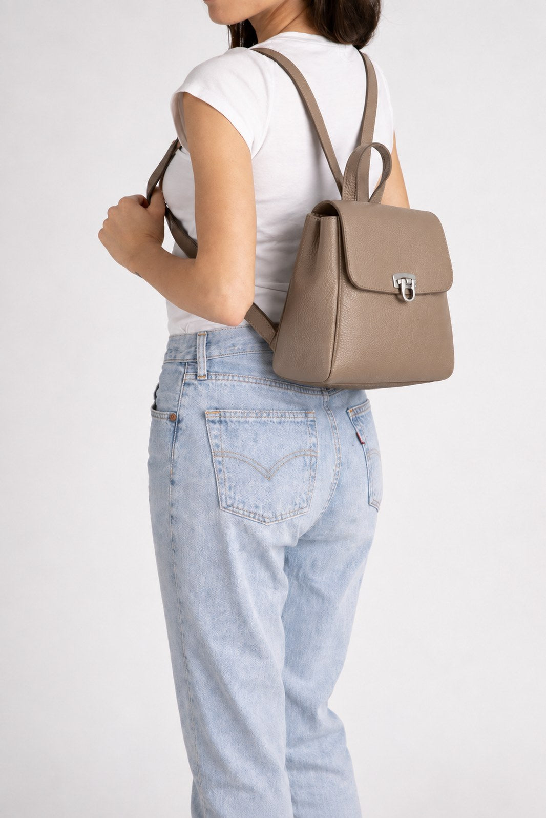 LYRA Leather Backpack - Taupe