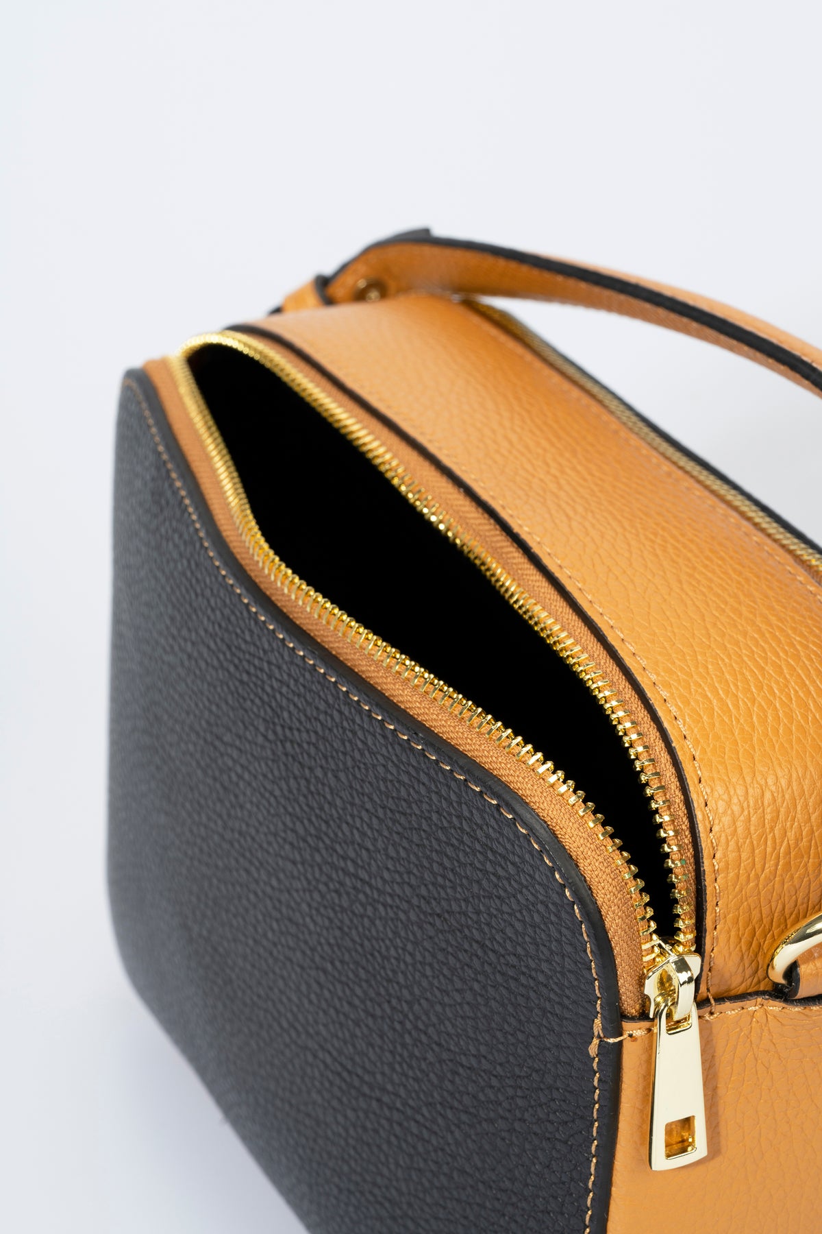 Leather Top Handle Bag 4007 - Black