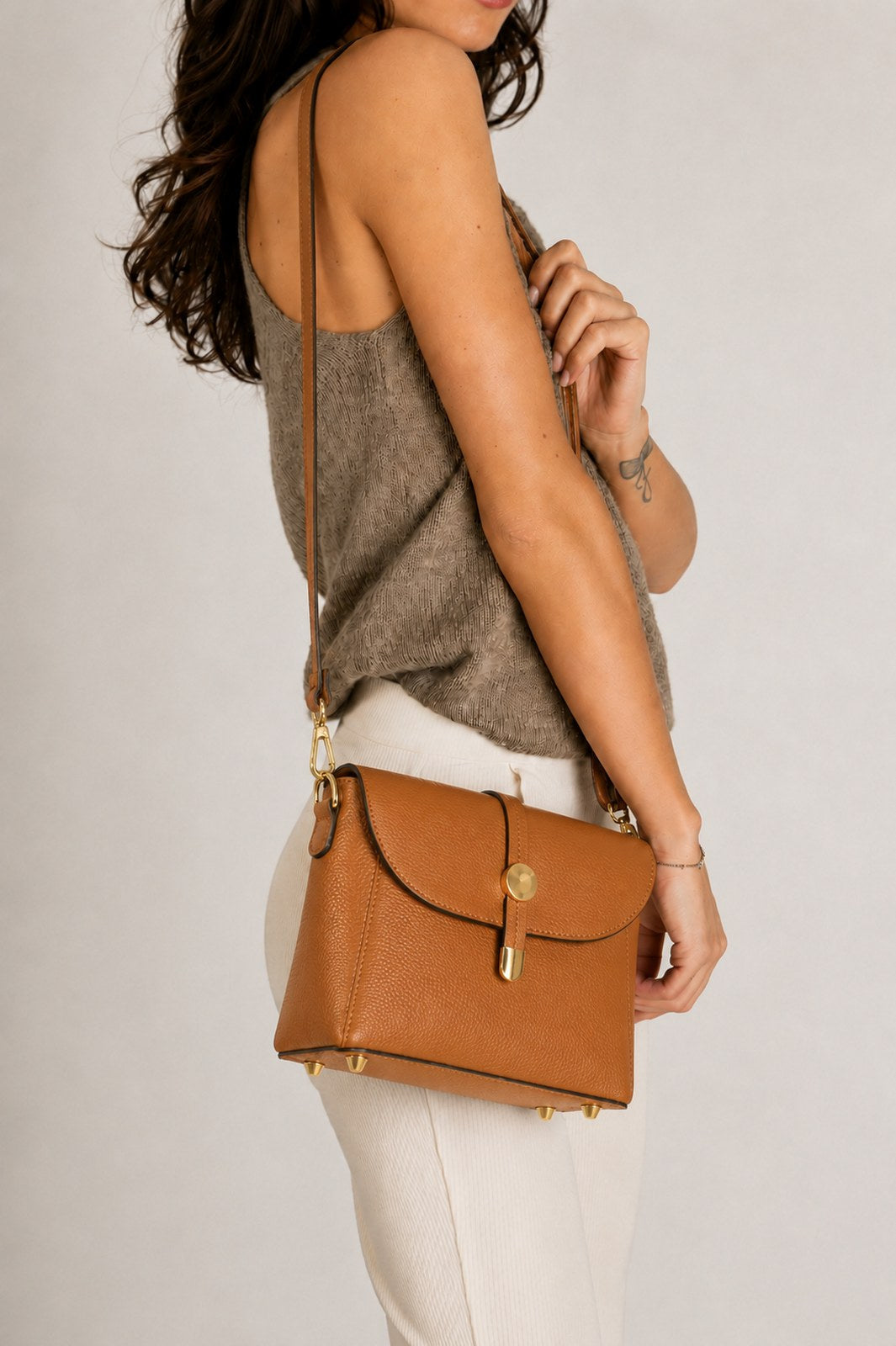 ADORE Leather Crossbody Bag - Cognac